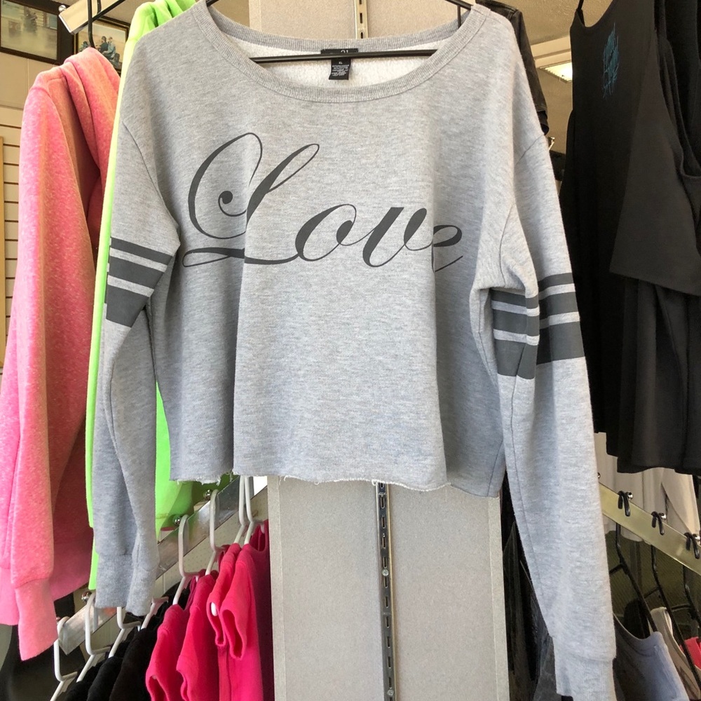 Love ❤️Cropped Sweatshirt